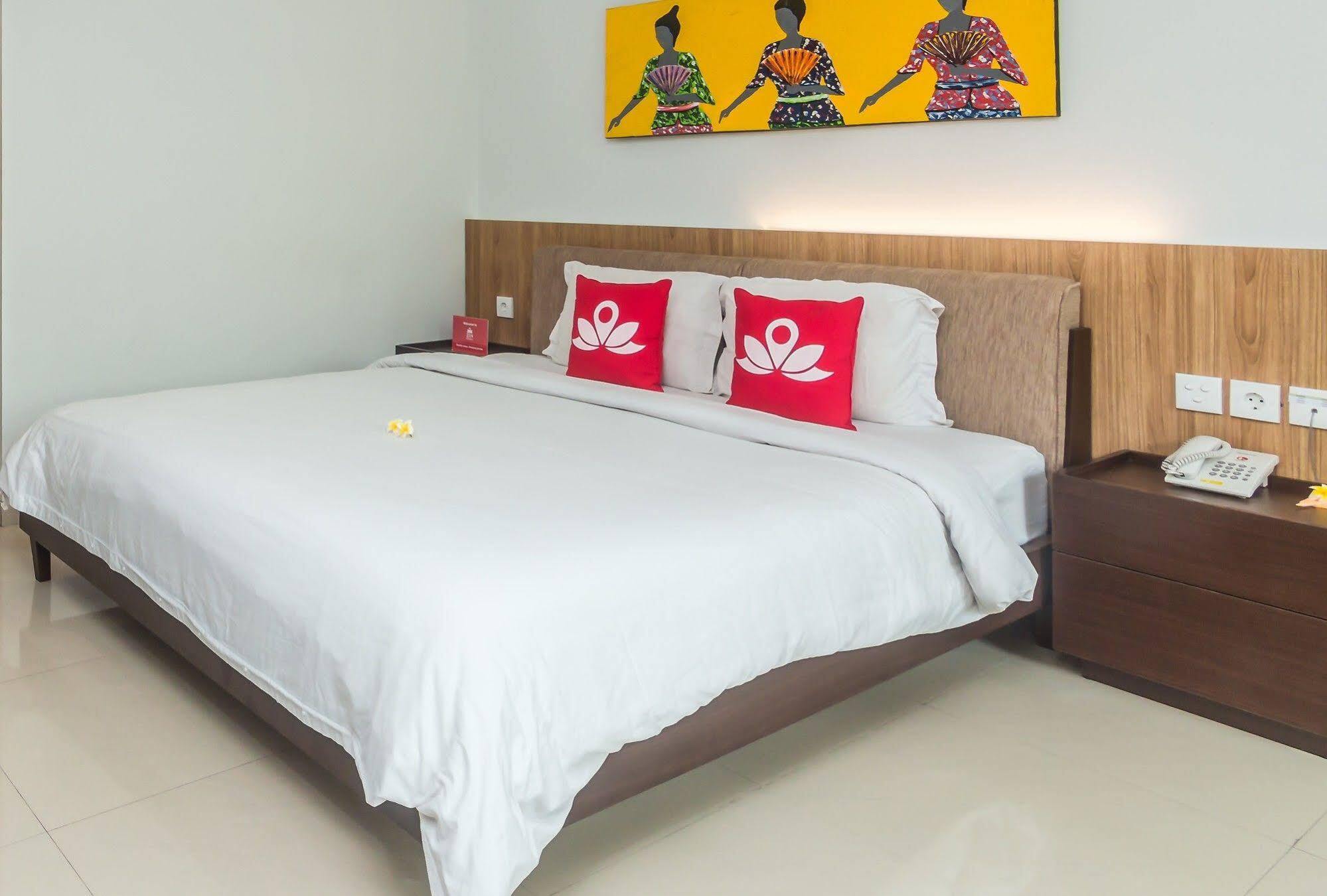 Zen Rooms Seminyak Mertanadi Екстер'єр фото